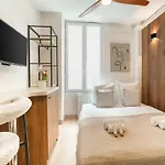 Montparnasse Deluxe studio